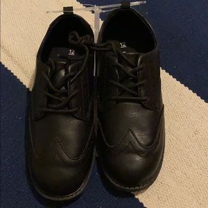 Carters Boys Black Dress Shoes sz 12 NWT